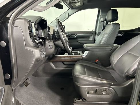 Used 2023 GMC Sierra 1500 SLT w/ SLT Premium Plus Package AWD/4WD image 12