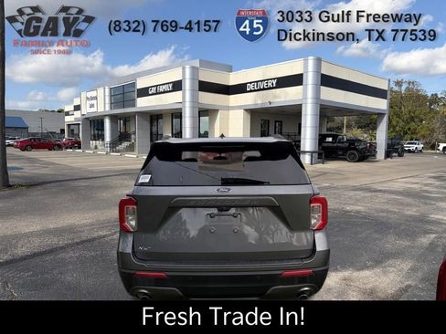 Used 2022 Ford Explorer XLT w/ Equipment Group 202A image 8
