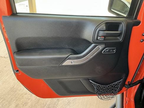 Used 2015 Jeep Wrangler Unlimited Sport w/ Quick Order Package 24S AWD/4WD image 16