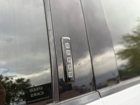 Used 2022 Ford F150 Lariat w/ Equipment Group 502A High AWD/4WD image 5