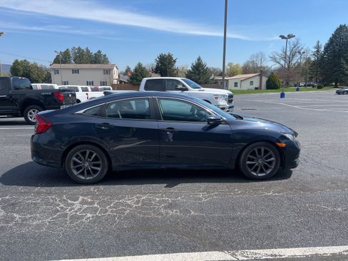 Used 2019 Honda Civic EX image 7