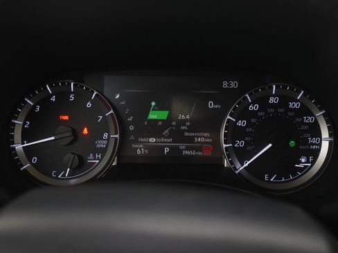 Used 2024 Toyota Highlander XLE image 28