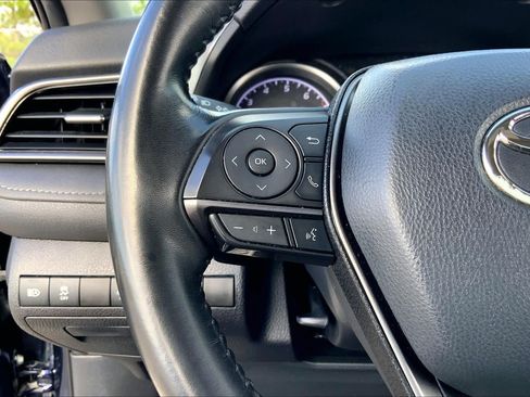 Used 2022 Toyota Camry SE FWD image 23