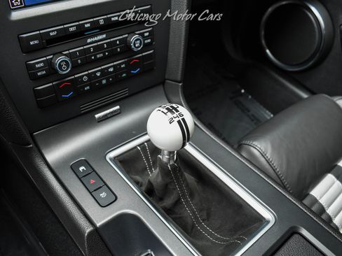 Used 2010 Ford Mustang Shelby GT500 image 13
