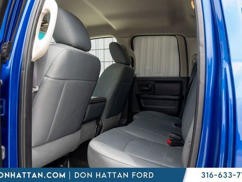 Used 2015 RAM 1500 Express AWD/4WD image 21