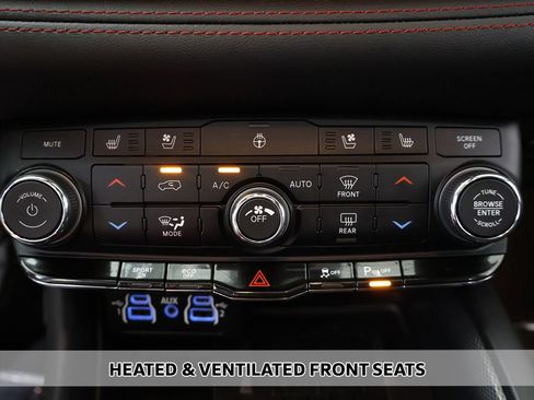Used 2025 Dodge Durango R/T w/ Blacktop Package AWD/4WD image 8