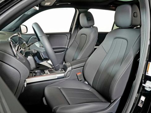 Certified 2026 Mercedes-Benz GLB 250 4MATIC image 13