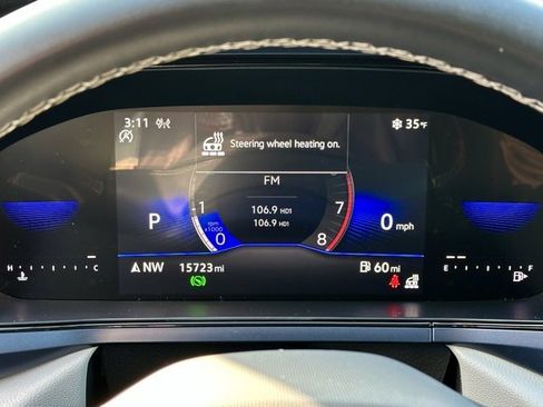 Used 2024 Volkswagen Taos SE image 36