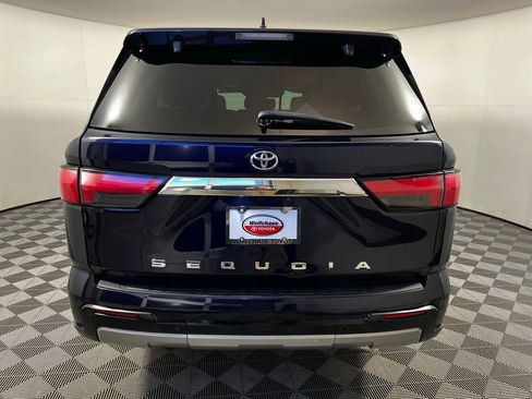 Used 2023 Toyota Sequoia Limited image 6