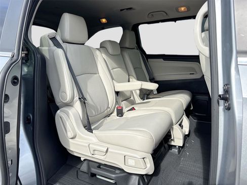 Certified 2025 Honda Odyssey EX-L image 32