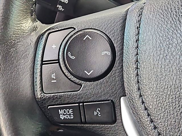 Used 2019 Toyota Corolla SE FWD image 25