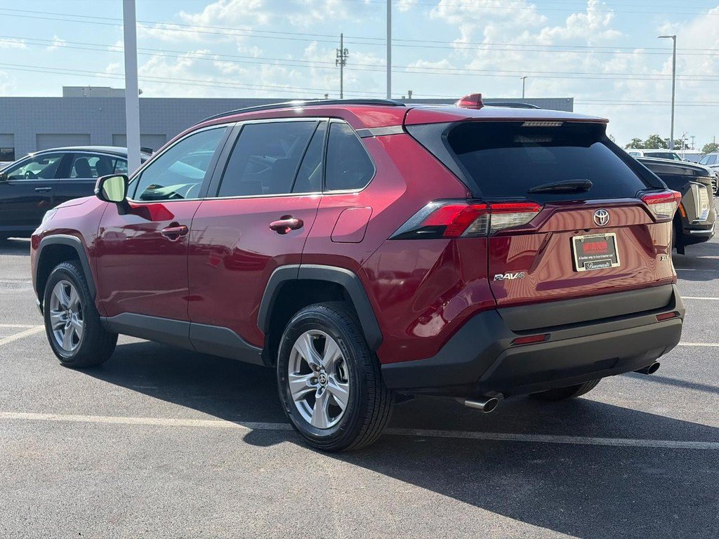 Used 2025 Toyota RAV4 XLE FWD image 6
