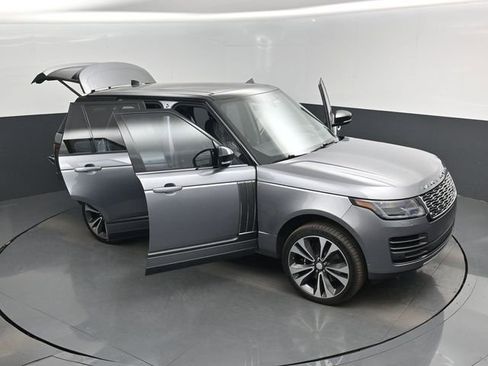 Used 2021 Land Rover Range Rover SV Autobiography Dynamic image 19