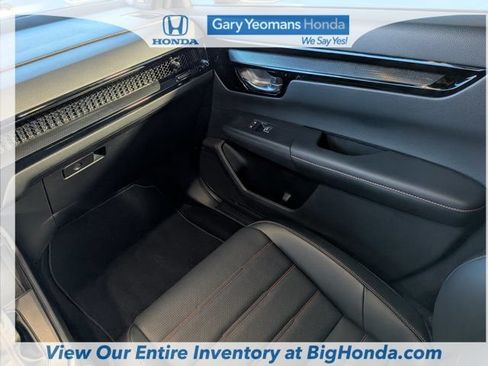 Used 2025 Honda CR-V Sport Touring image 18