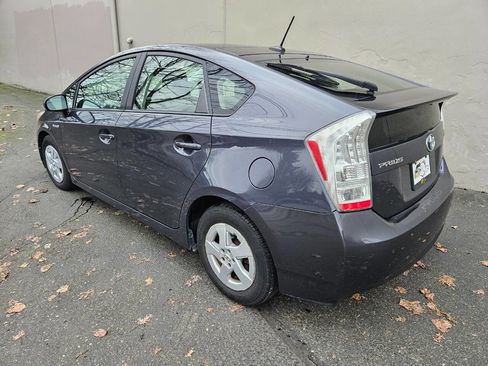 Used 2010 Toyota Prius Three image 4
