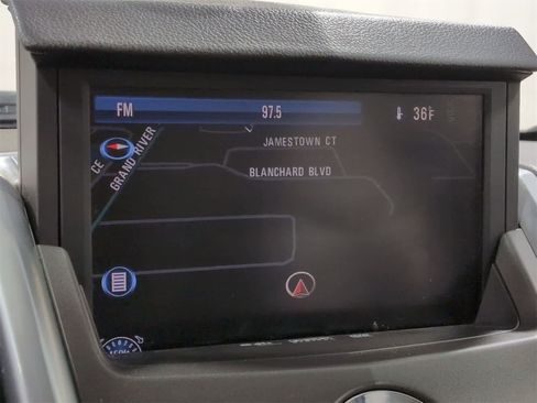 Used 2010 Cadillac SRX Luxury image 31