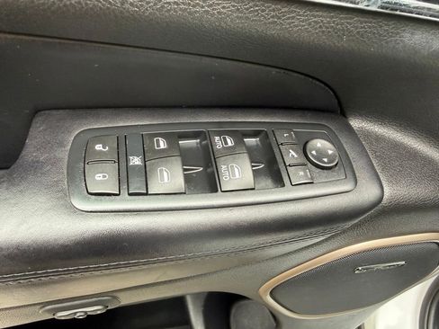 Used 2016 Jeep Grand Cherokee Summit image 11