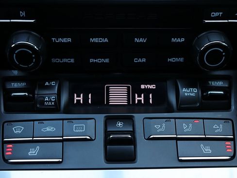 Used 2017 Porsche 718 Cayman image 22