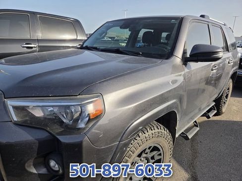 Used 2021 Toyota 4Runner SR5 Premium w/ Moonroof Package RWD image 4