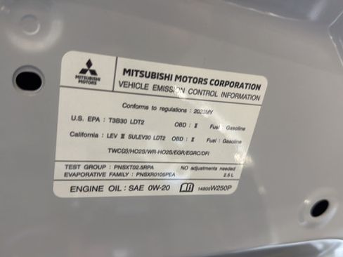 Used 2023 Mitsubishi Outlander SE FWD image 29