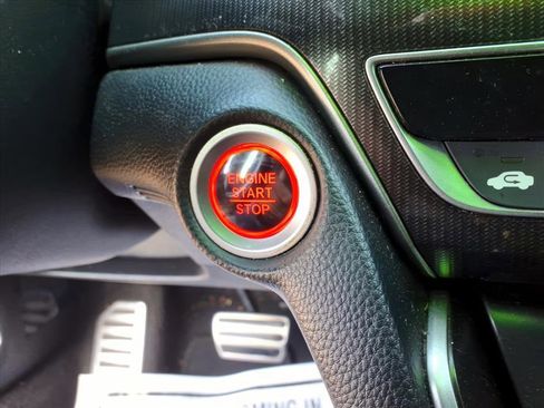 Used 2018 Honda Accord Sport image 16