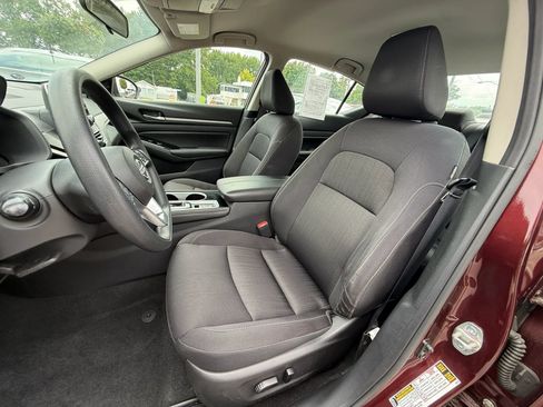 Used 2023 Nissan Altima 2.5 SV AWD/4WD image 12