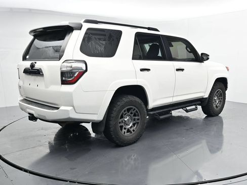 Used 2020 Toyota 4Runner Venture w/ Moonroof Package AWD/4WD image 8
