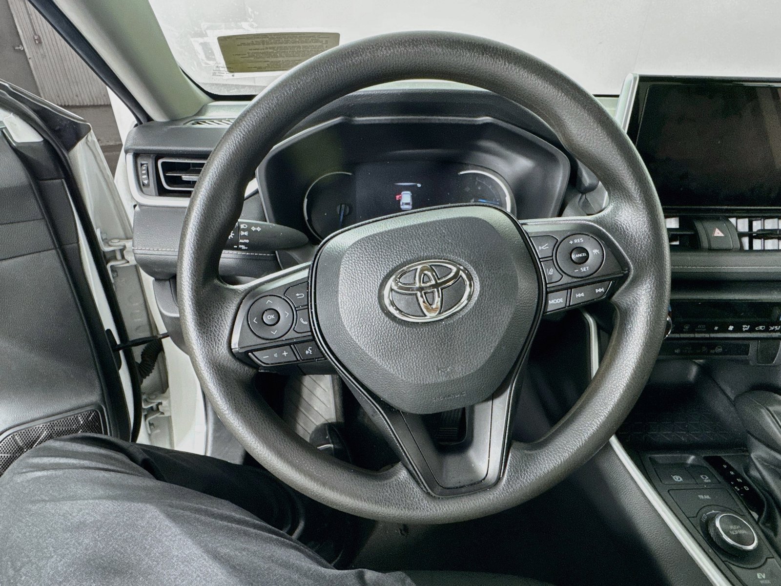 Certified 2024 Toyota RAV4 XLE AWD/4WD image 11