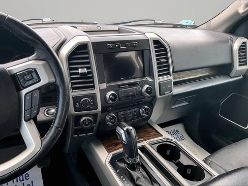Used 2018 Ford F150 Lariat w/ Equipment Group 502A Luxury AWD/4WD image 6