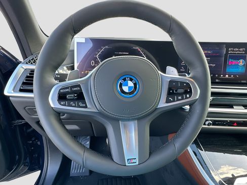 New 2026 BMW X5 xDrive50e w/ M Sport Package AWD/4WD image 8