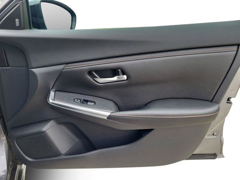 Used 2021 Nissan Sentra SR FWD image 21