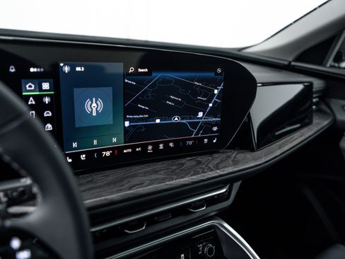 New 2025 Audi Q5 Premium Plus image 12