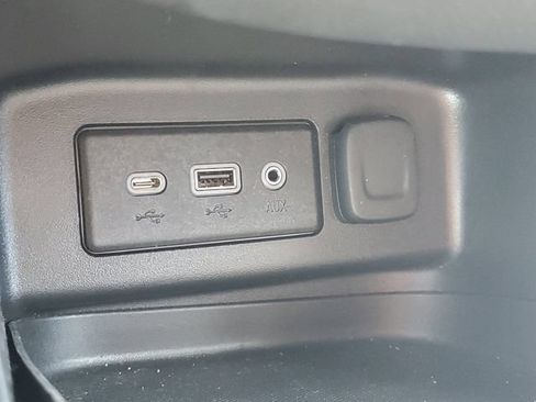 Certified 2022 Chevrolet Equinox RS FWD image 29