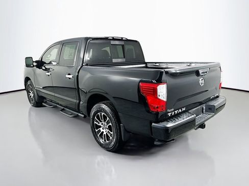 Used 2021 Nissan Titan SV w/ SV Convenience Package AWD/4WD image 5