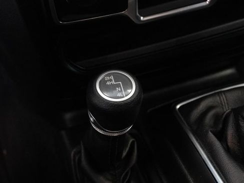 Used 2020 Jeep Wrangler Sport AWD/4WD image 12