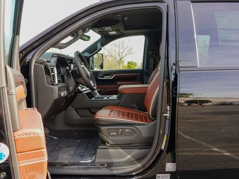 New 2026 GMC Sierra 3500 Denali Ultimate image 19