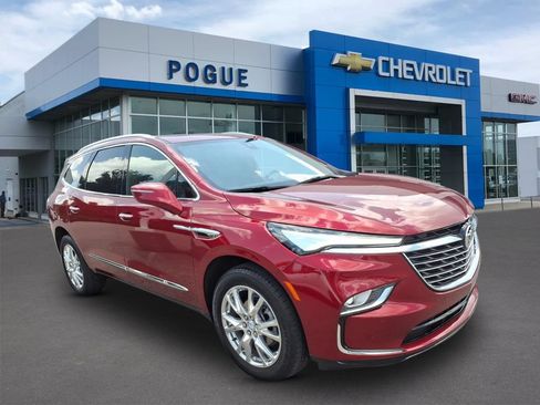 Used 2023 Buick Enclave Essence w/ Experience Buick Package FWD image 1