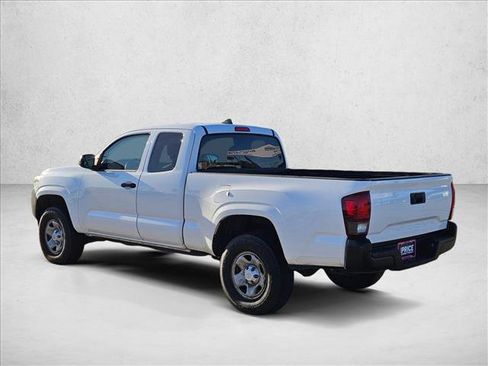 Used 2019 Toyota Tacoma SR image 7
