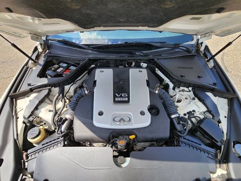 Used 2015 INFINITI Q50 Premium w/ Navigation Package AWD/4WD image 26