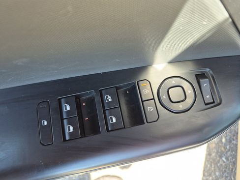 Used 2025 Kia K4 FWD image 13