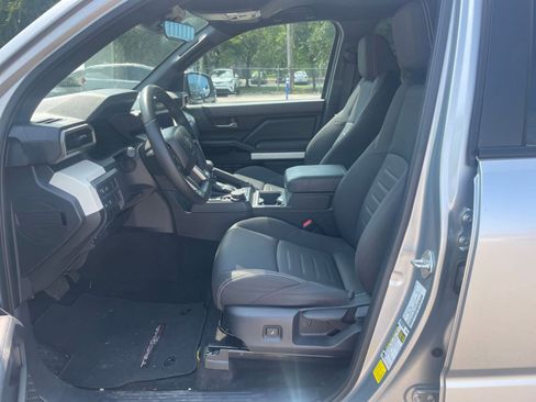 Used 2024 Toyota Tacoma TRD Off-Road image 8