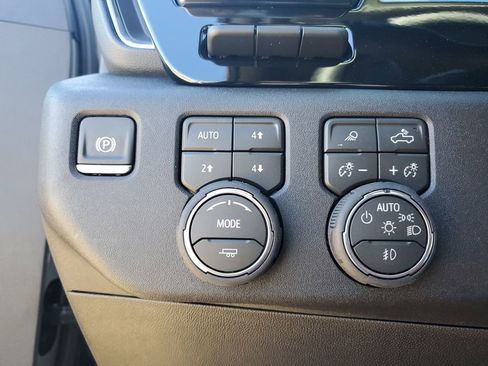 New 2026 Chevrolet Silverado 1500 LTZ w/ LTZ Premium Package image 24