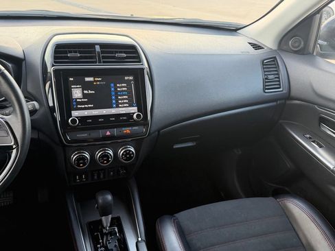 Used 2024 Mitsubishi Outlander Sport LE AWD/4WD image 15