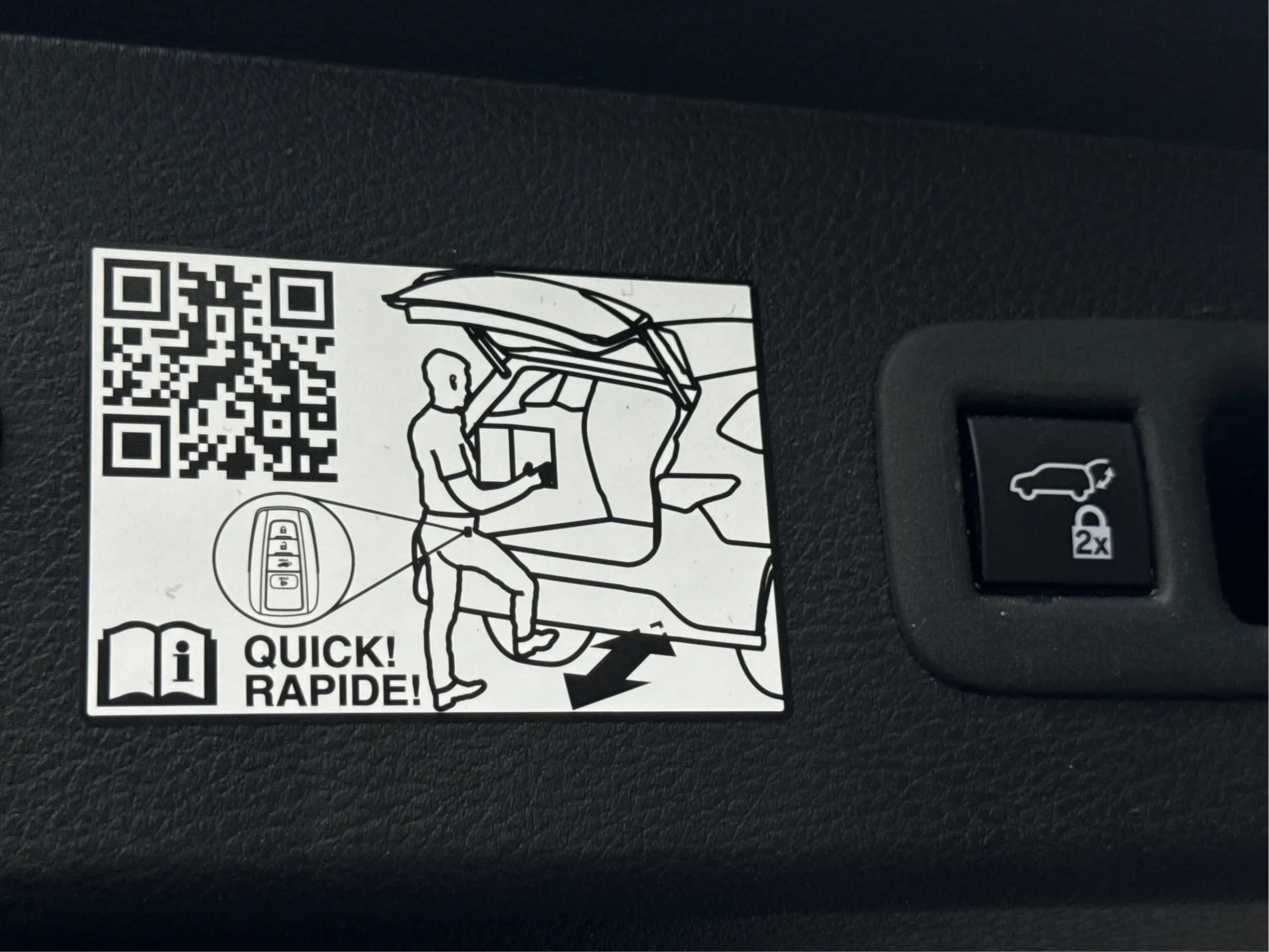 Used 2022 Toyota Sienna XSE FWD image 49