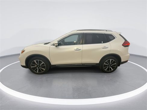Used 2017 Nissan Rogue SL w/ SL Premium Package image 5
