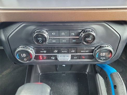 Used 2023 Ford Bronco Outer Banks image 30