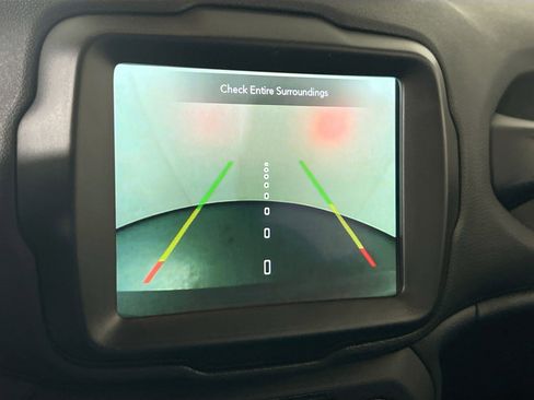 Used 2022 Jeep Renegade Latitude w/ Convenience Group image 14