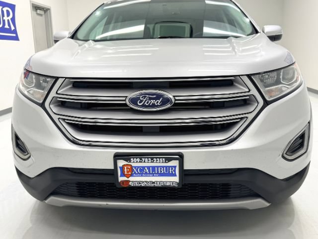 Used 2018 Ford Edge Titanium w/ Equipment Group 301A AWD/4WD image 11