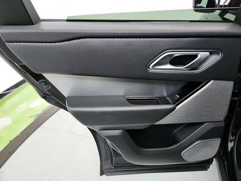 Used 2018 Land Rover Range Rover Velar R-Dynamic SE image 24