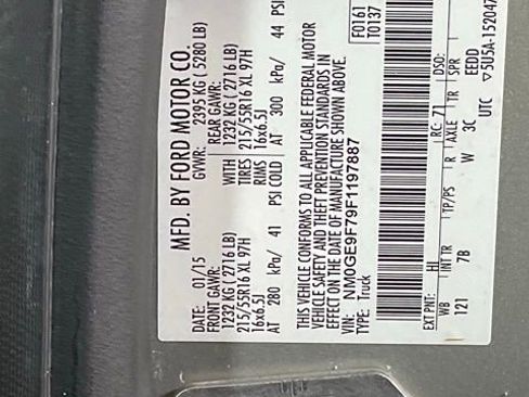 Used 2015 Ford Transit Connect XLT image 20